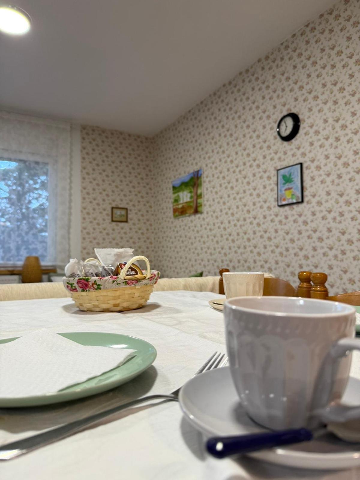 Elato Apartment Florina Exteriör bild